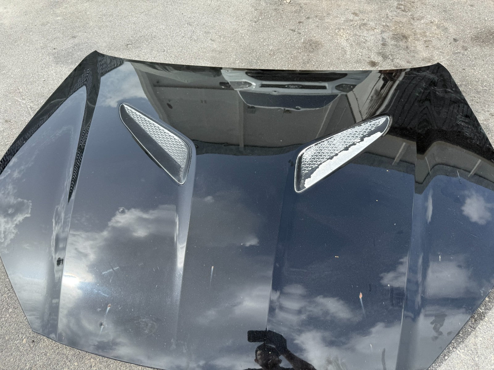 13 16 HYUNDAI GENESIS COUPE   HOOD / BONNETT ASSEMBLY   W/ ALL SCOOPS & TRIM OEM5