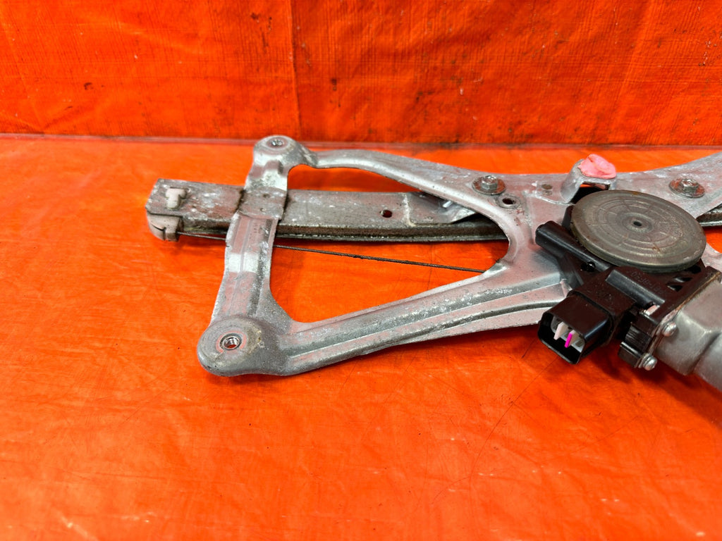 06 11 HONDA CIVIC SEDAN 4 DOOR   DRIVER LEFT FRONT   WINDOW REGULATOR   OEM #3002