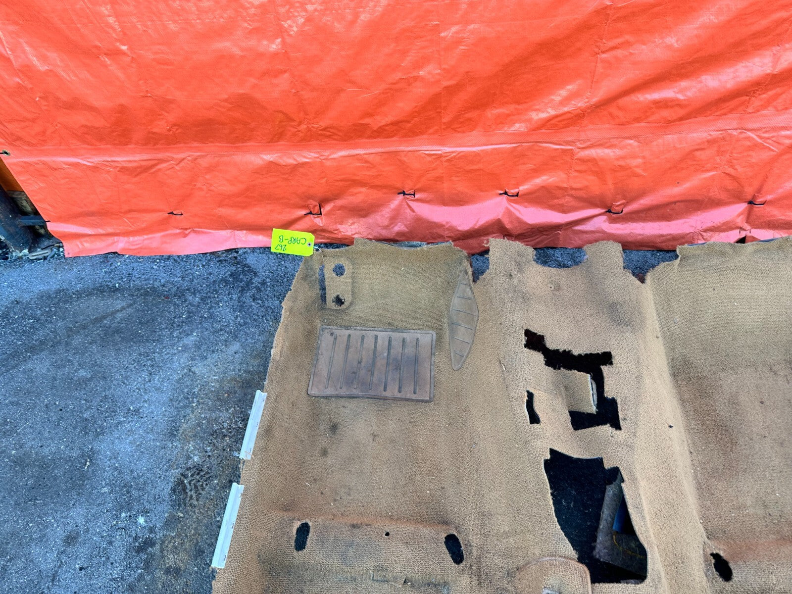 90 93 MAZDA MX 5 MIATA   INTERIOR FLOOR CARPET RUG MAT   BROWN TAN   OEM #26710
