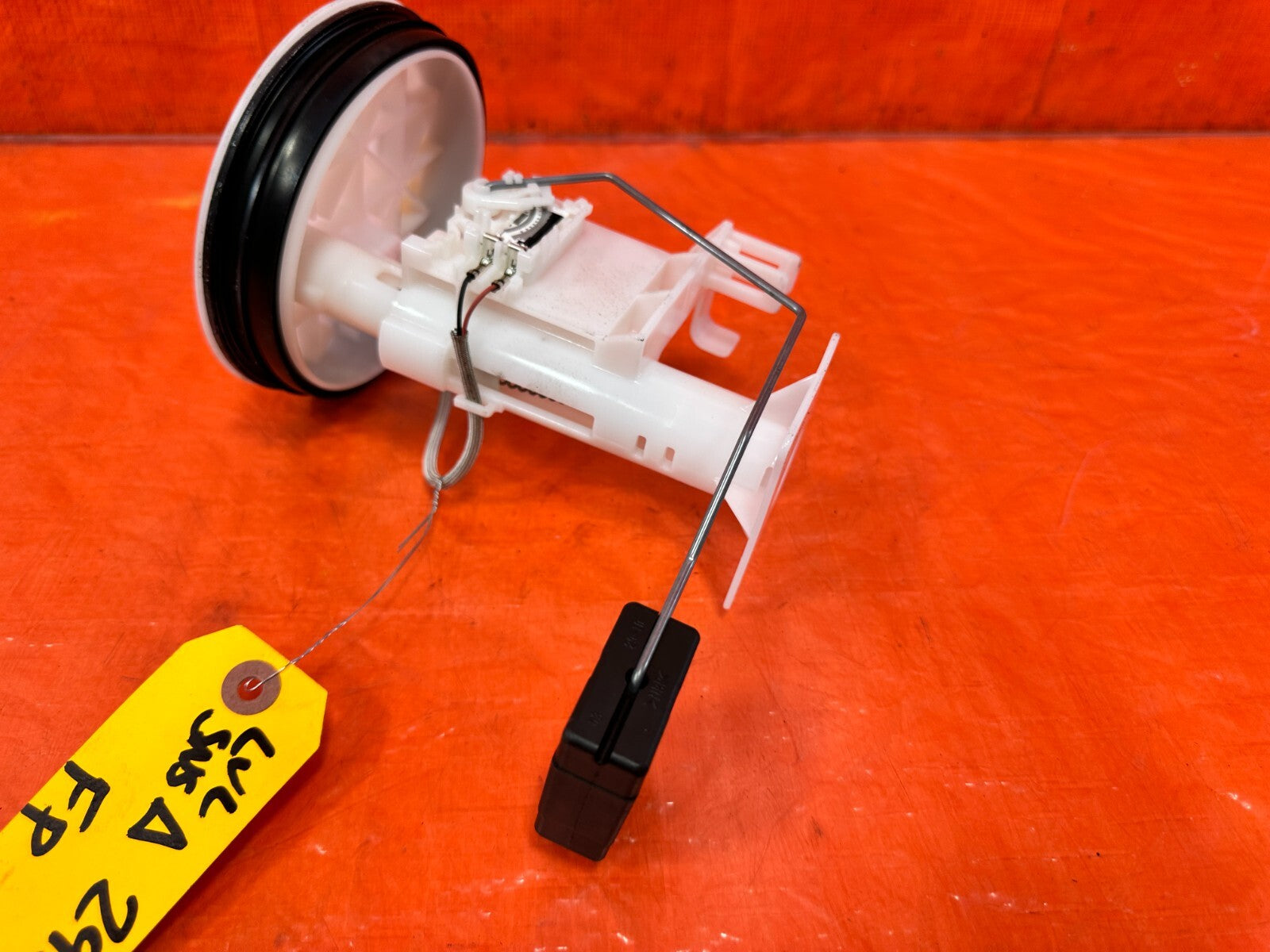 13 20 SUBARU BRZ   GASOLINE GAS FUEL LEVER SENSOR METER UNIT   OEM FACTORY #2923