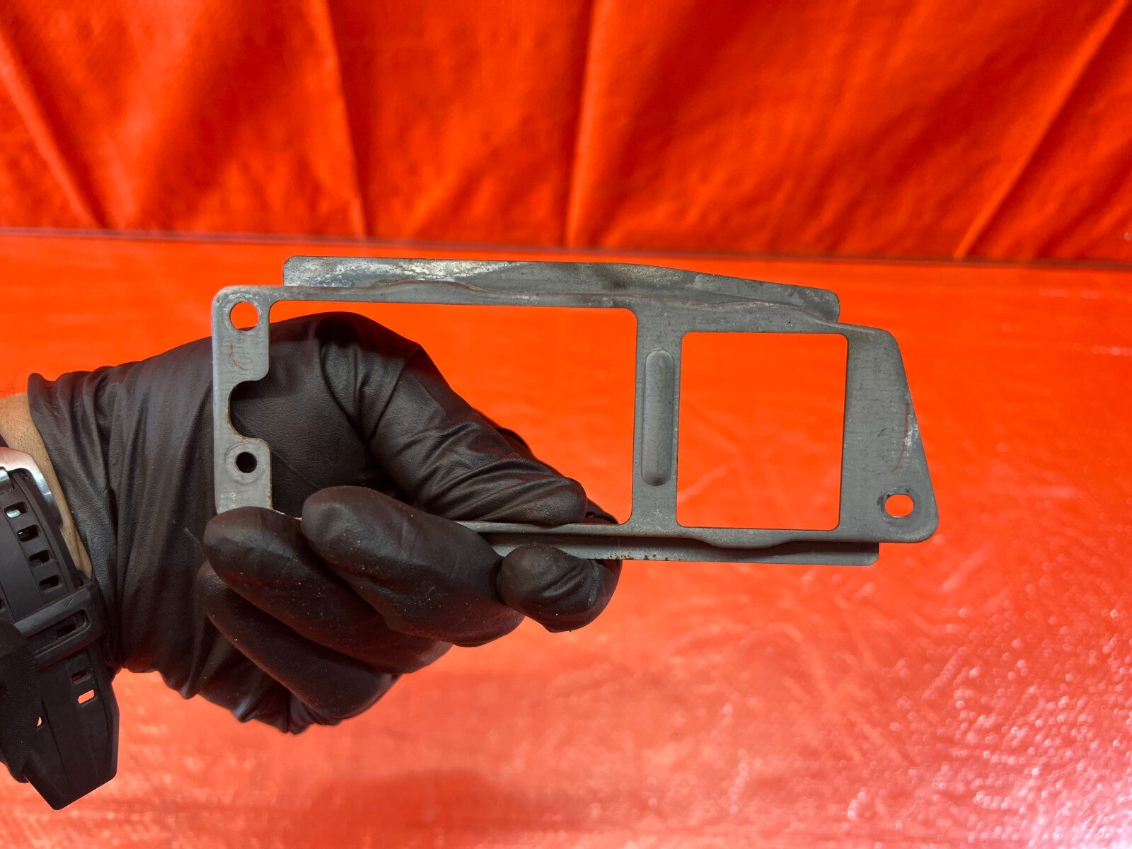 93 97 HONDA DEL SOL   WINDOW SWITCH DOOR PANEL BRACKET   RIGHT SIDE   OEM #1469