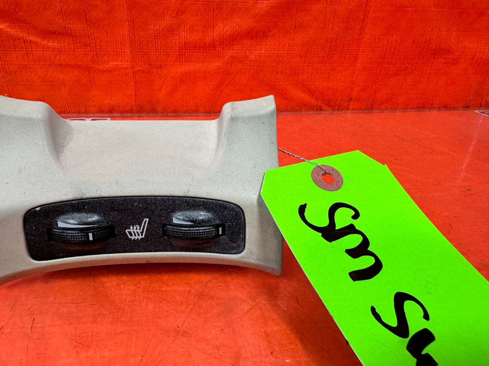 2002 02 LEXUS SC430   SEAT WARMER SWITCH   ECRU COLOR   OEM #2615