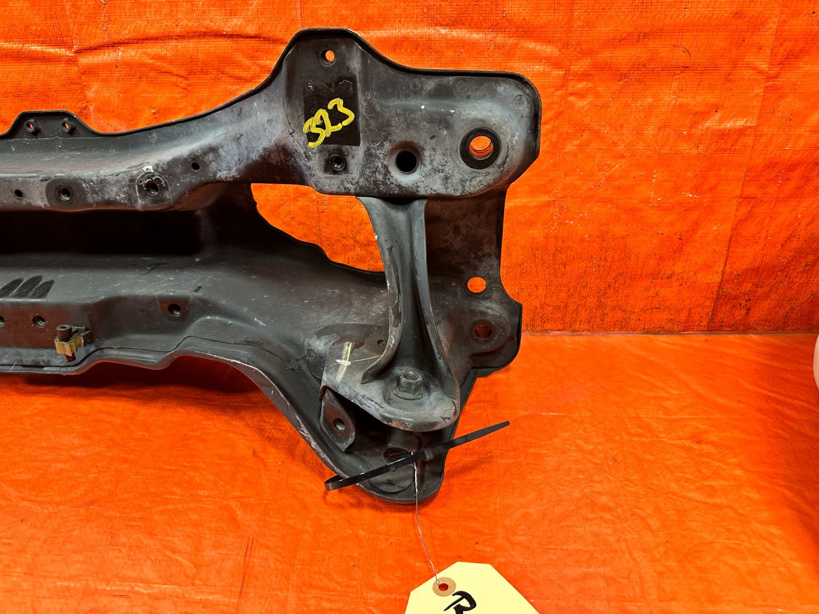 97 01 HONDA PRELUDE   FRONT SUBFRAME CROSSMEMBER K FRAME ENGINE CRADLE OEM 3237