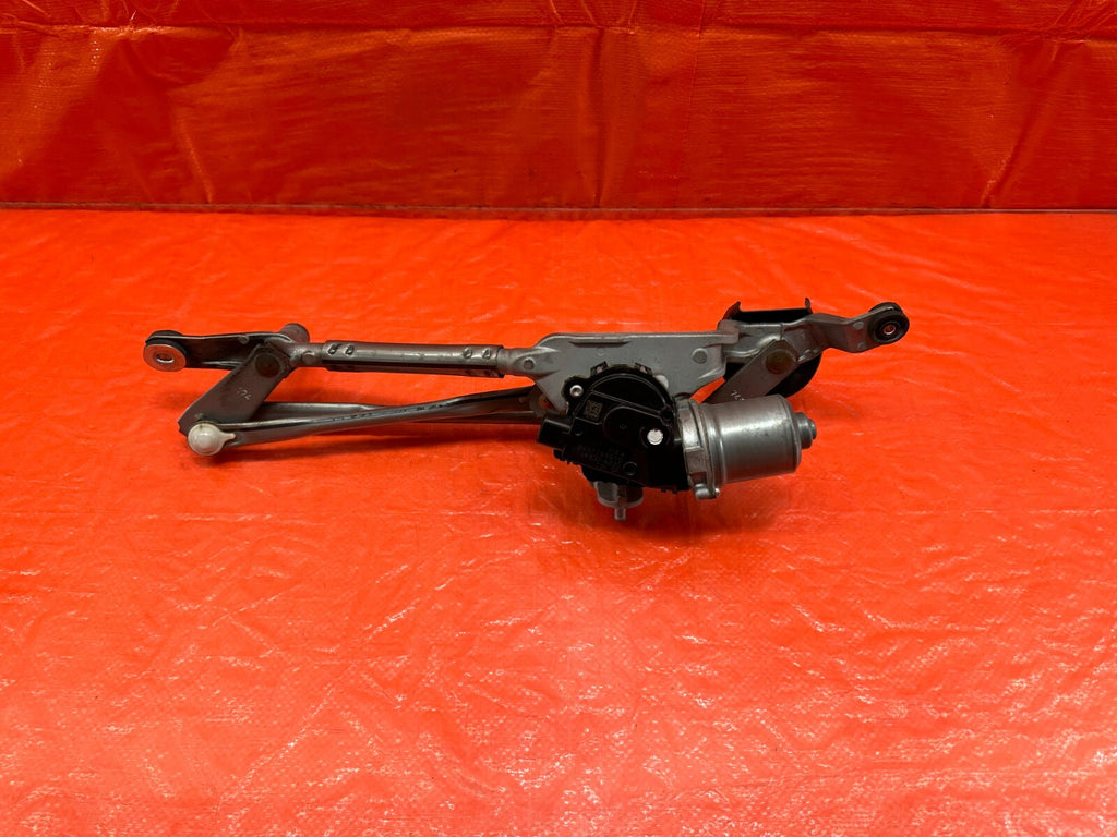 15 21 SUBARU WRX & STI   WINDSHIELD WIPER MOTOR W/ LINKAGE   OEM FACTORY #1820