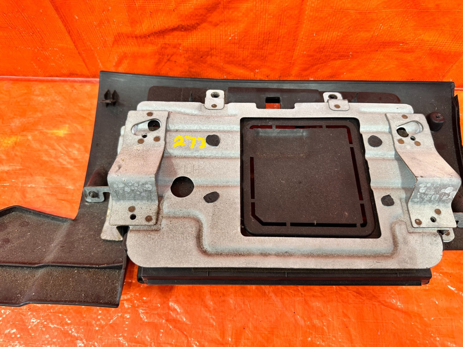 92 96 HONDA PRELUDE   KNEE TRIM UNDER STEERING COLUMN LOWER COVER   OEM #2738
