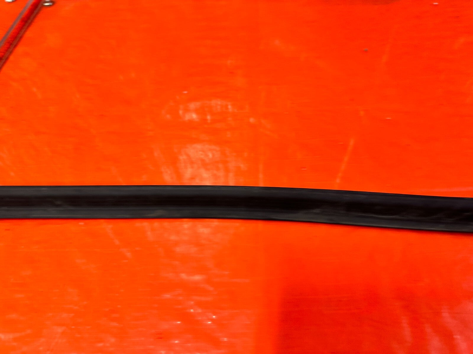 02 06 ACURA RSX   PASSENGER RIGHT FRONT DOOR GLASS SUB SEAL   OEM #2802