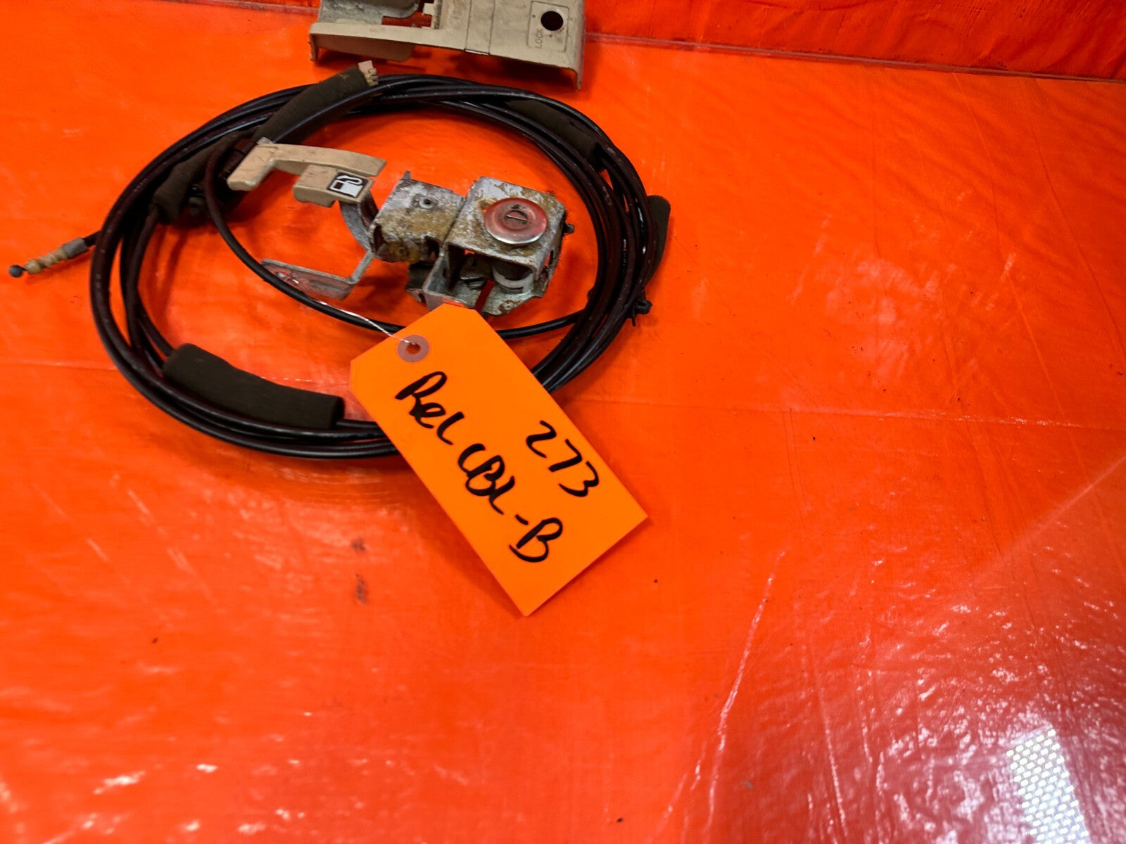 92 96 HONDA PRELUDE   GAS FUEL RELEASE & TRUNK HATCH RELEASE WIRE CABLE OEM #2734