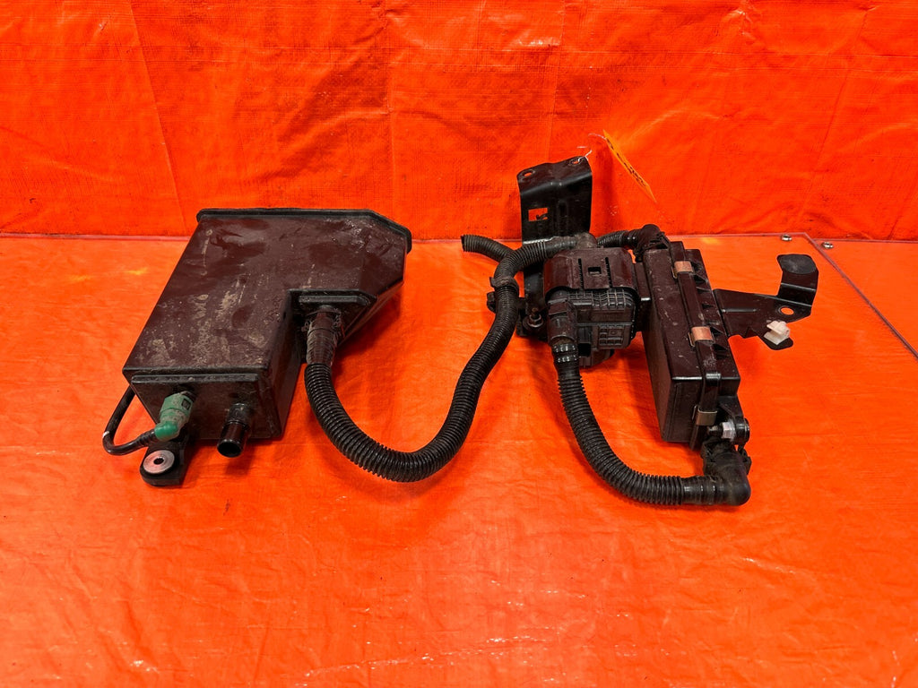 13 20 SUBARU BRZ   FUEL VAPOR CHARCOAL EVAP TANK CANISTER   OEM #2926