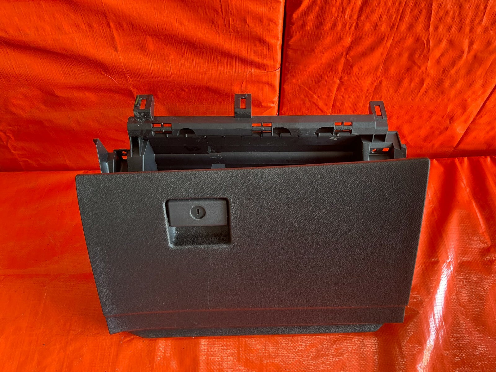 08 13 INFINITI G37 SPORT S 2D COUPE   GLOVE BOX   BLACK COLOR   OEM OE FACTORY2
