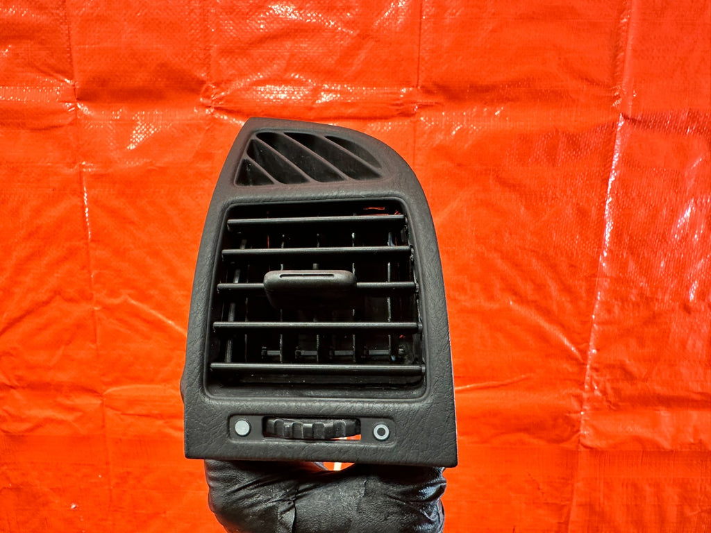 97 01 HONDA PRELUDE BASE & SH   PASSENGER RIGHT DASHBOARD DASH AC VENT OEM #3230