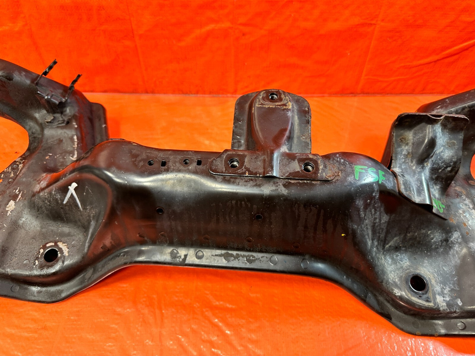 94 97 HONDA DEL SOL   MANUAL RACK   FRONT SUBFRAME CROSSMEMBER K FRAME OEM   2952