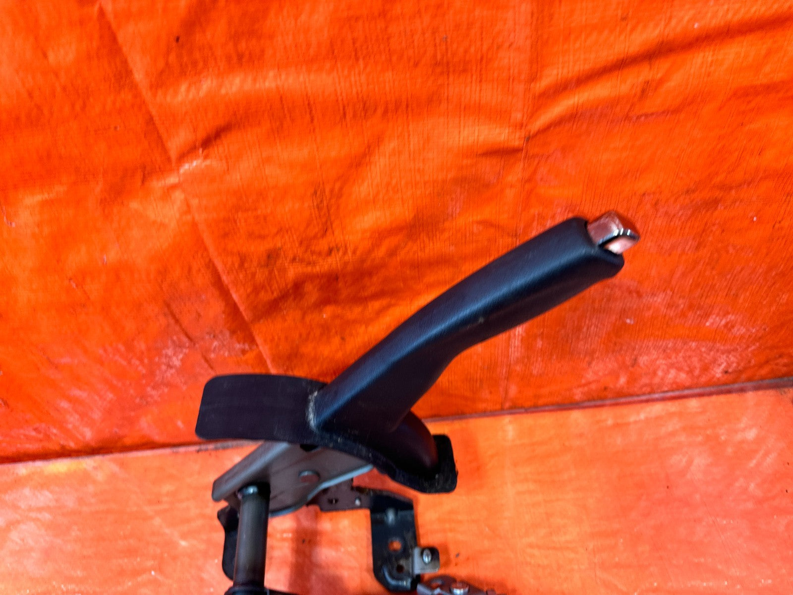 13 16 HYUNDAI GENESIS COUPE   LEATHER EMERGENCY PARKING BRAKE HANDLE OEM #3264