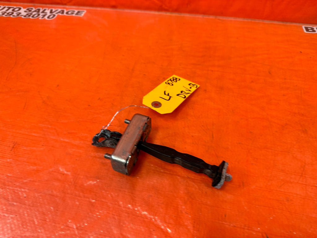 14 20 INFINITI Q50 LEFT OR RIGHT FRONT DOOR CHECKER HINGE ARM STOPPER OEM #87885