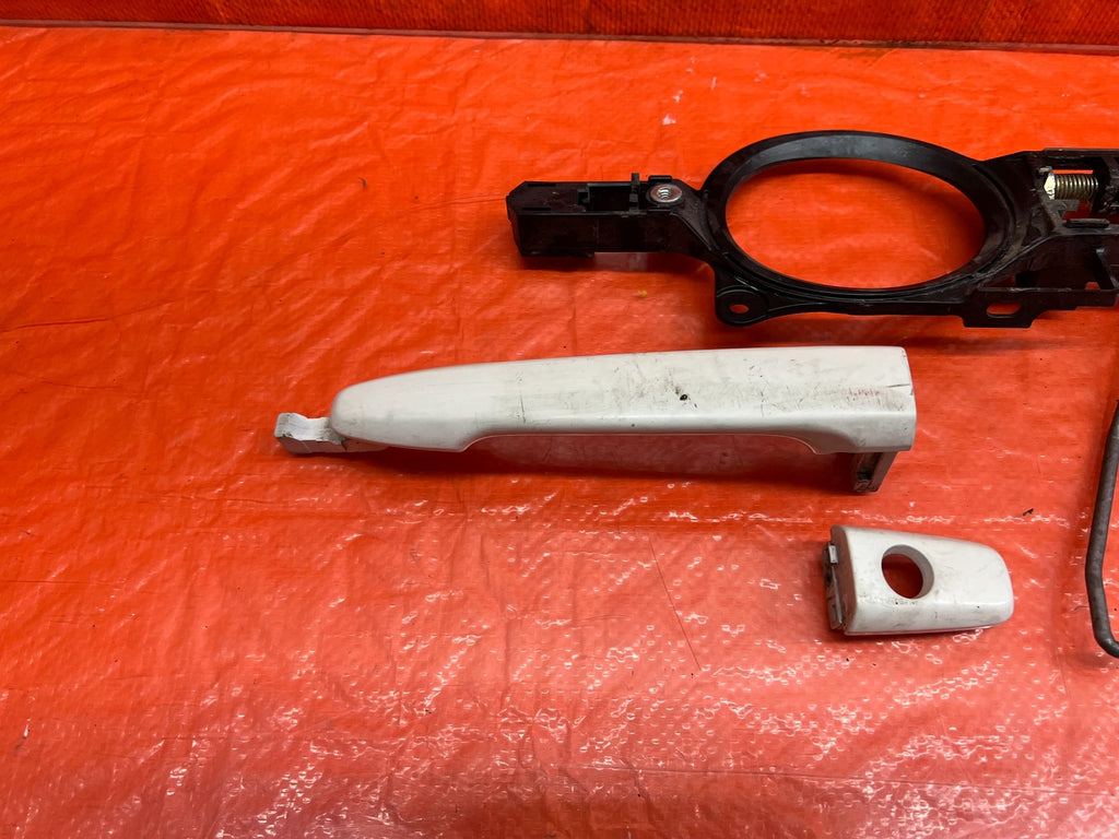 08 15 LANCER EVOLUTION X EVO 10 GSR   LEFT FRONT EXTERIOR DOOR HANDLE   OEM 1758