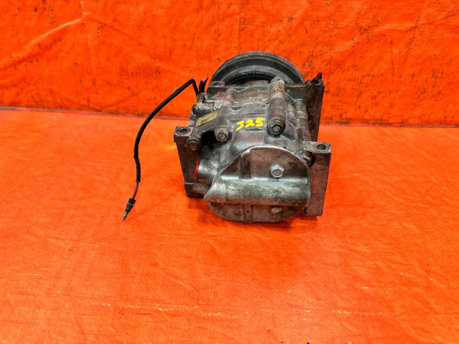 90 91 HONDA CIVIC HATCH   D15B2 SOHC HVAC AIR CONDITIONG AC COMPRESSOR PUMP 3253