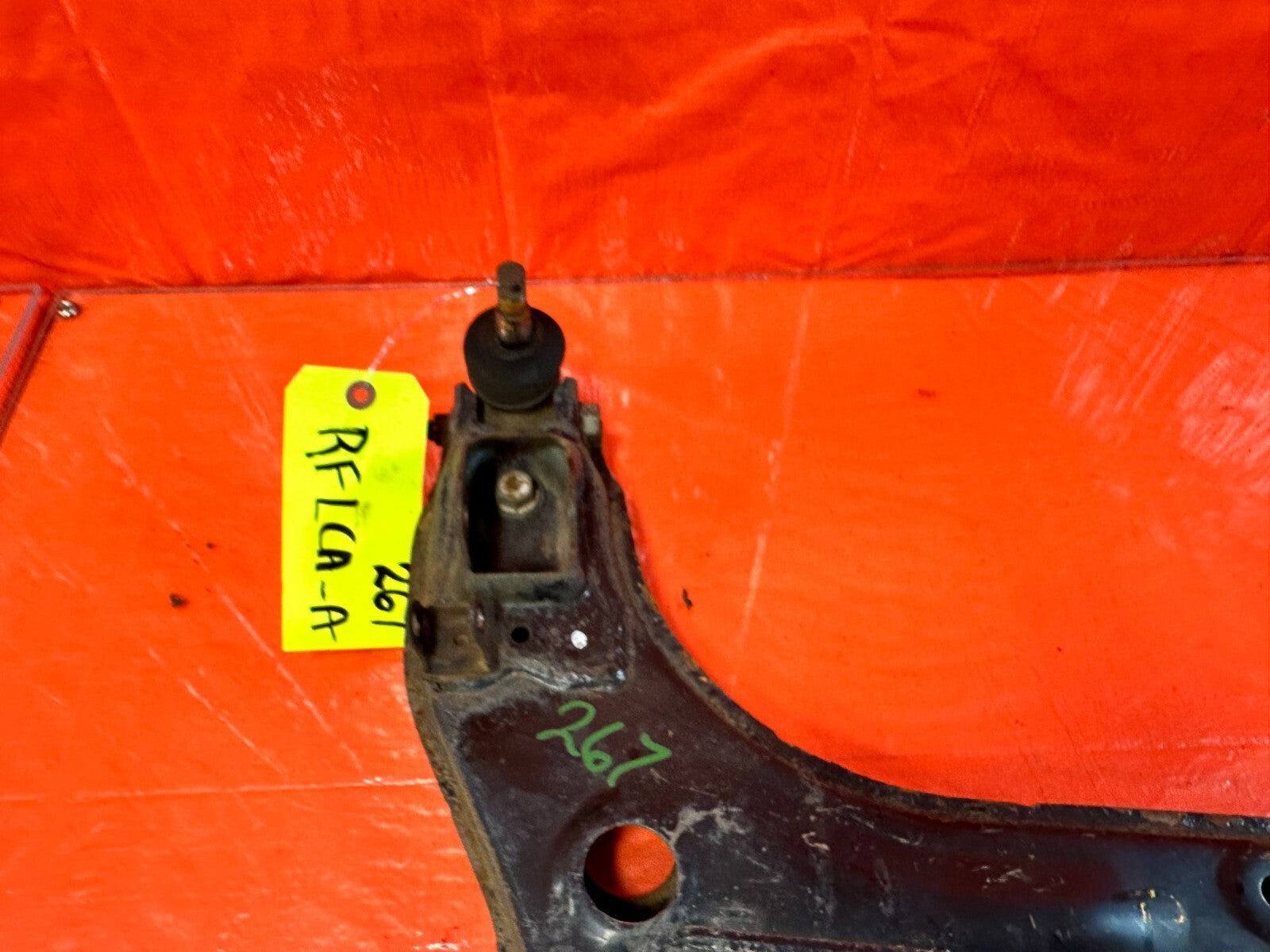 90 95 MAZDA MX 5 MIATA   PASSENGER RIGHT FRONT LOWER CONTROL ARM   OEM #2678