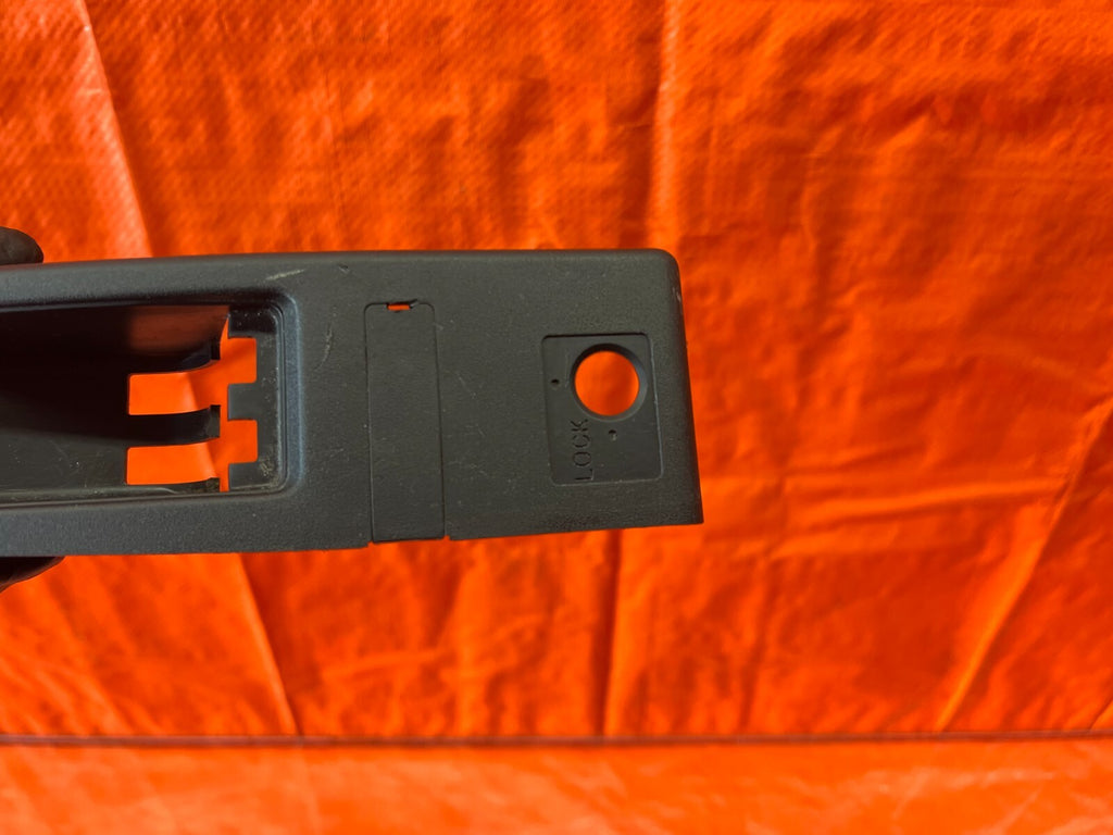 92 01 HONDA PRELUDE   FUEL AND TRUNK RELEASE LEVER TRIM PLASTIC HOUSING OEM #1414