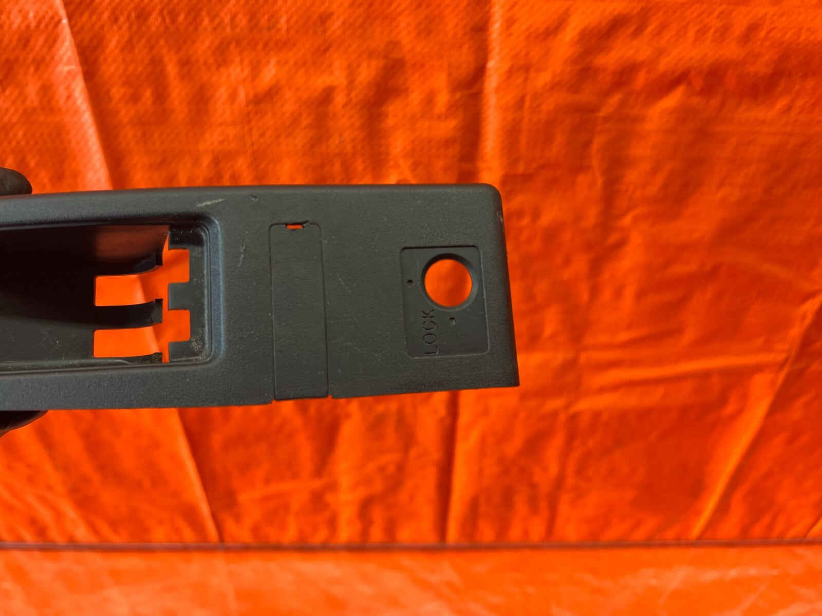 92 01 HONDA PRELUDE   FUEL AND TRUNK RELEASE LEVER TRIM PLASTIC HOUSING OEM #1414