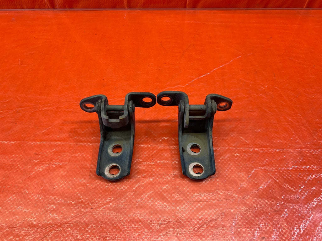 06 11 CIVIC 4D SEDAN   DOOR HINGE SET   UPPER & LOWER RIGHT FRONT SIDE OEM #2034