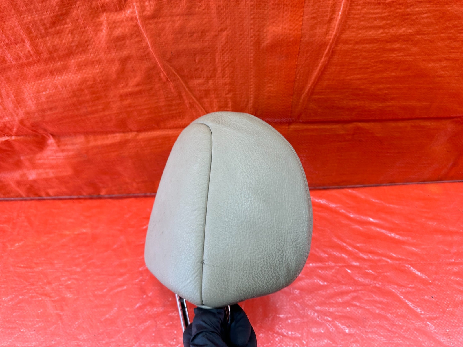 04 08 ACURA TSX   LEFT OR RIGHT FRONT SEAT   HEAD REST   IVORY COLOR   OEM #20511