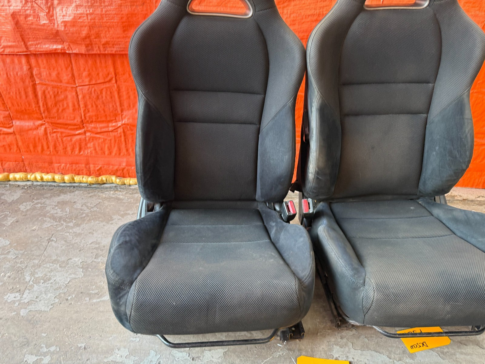 02 06 ACURA RSX   BLACK SUEDE FRONT CLOTH SEATS   LEFT AND RIGHT OEM FACOTRY OE7