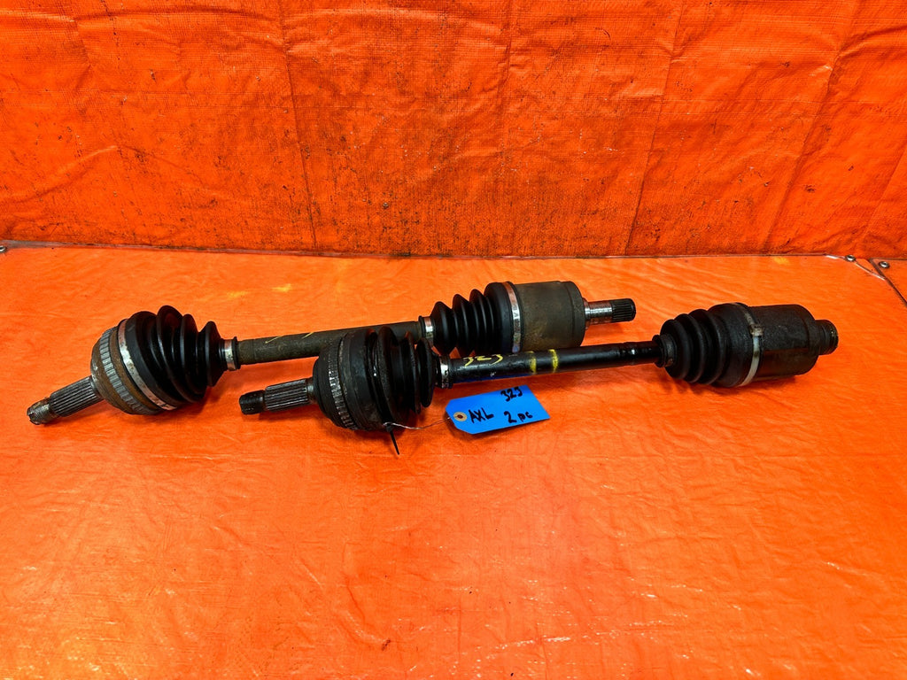 97 01 HONDA PRELUDE   H22 5 SPEED MANUAL TRANSMISSION AXLES LEFT RIGHT OEM 32312