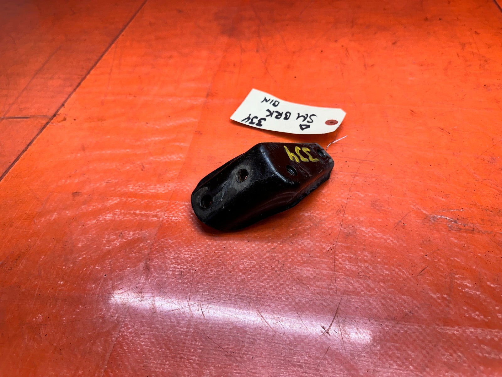 13 15 HONDA CIVIC SI 4D 2.4L REAR SWAY STABILIZER BAR MOUNTING BRACKET OEM #3345