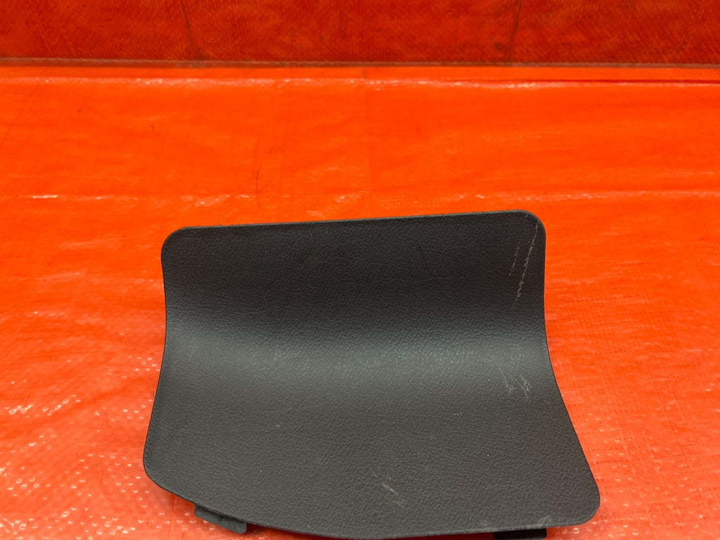 02 05 HONDA CIVIC SI EP3 HATCHBACK   TAIL LIGHT TRIM PLASTIC COVER LEFT OEM #1766