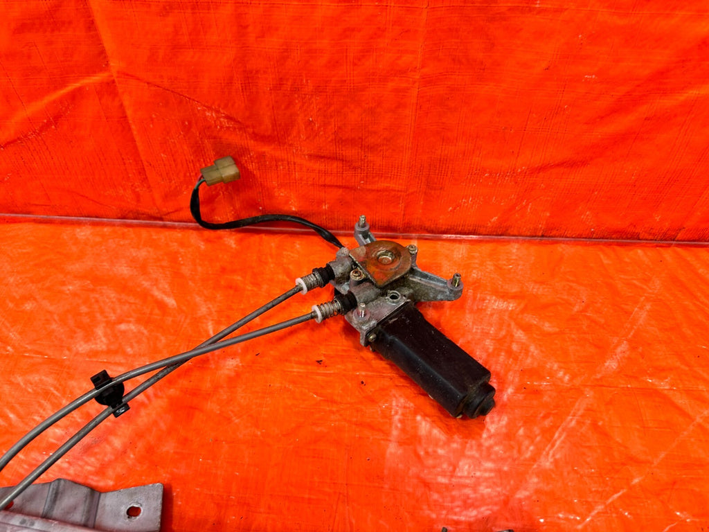 90 97 MAZDA MX 5 MIATA   PASSENGER RIGHT WINDOW REGULATOR   OEM FACTORY #2679