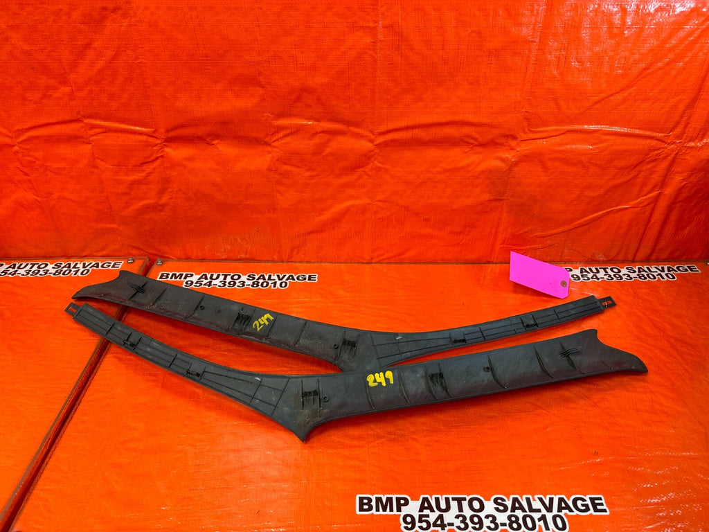 1996 96 TOYOTA TACOMA   2RZ FE 2.4L   LEFT & RIGHT A PILLARS   OEM #24911