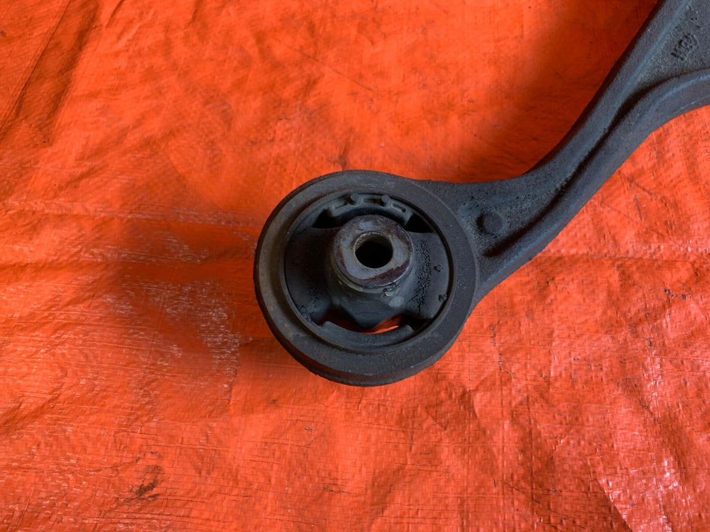 OEM 2004 04 ACURA TSX   PASSENGER RIGHT FRONT LOWER CONTROL ARM3
