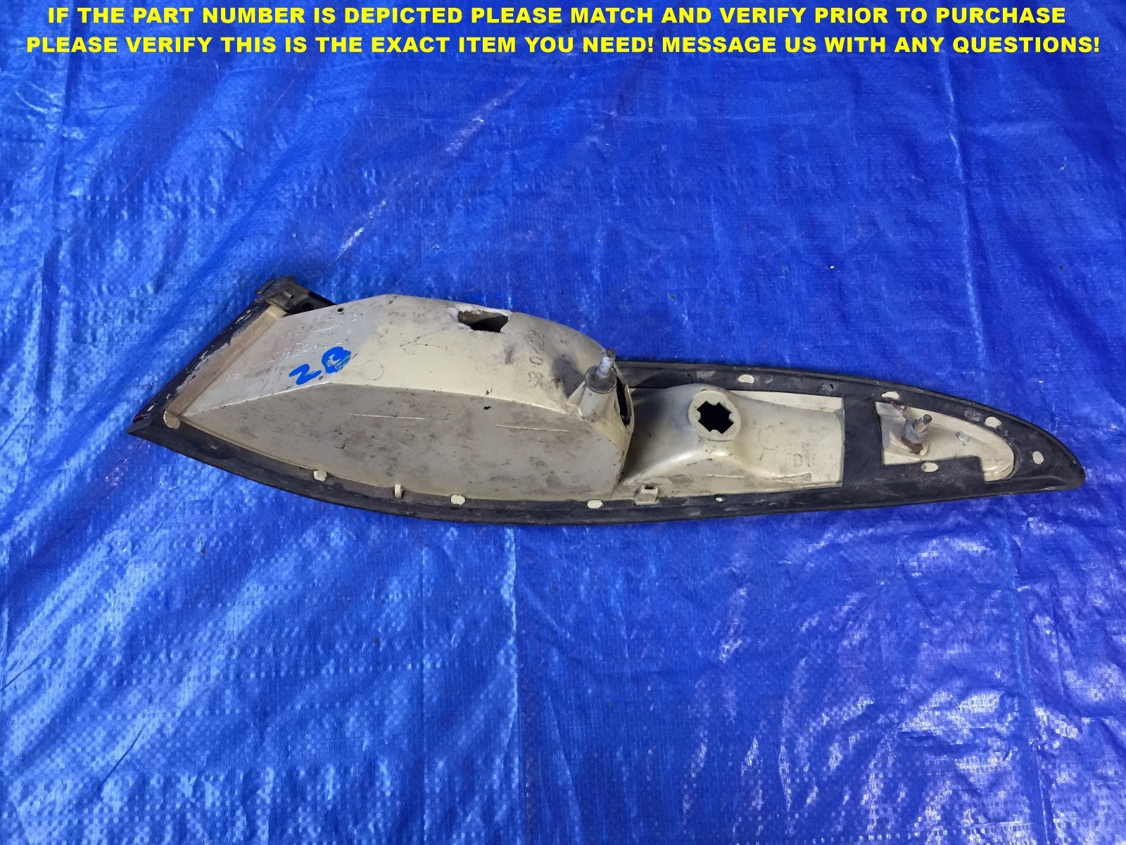 OEM 1993 1994 1995 1996 93 94 95 96 LINCOLN MARK VIII DRIVER LEFT TAIL LIGHT 2B4
