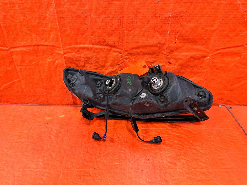 06 08 HONDA CIVIC SEDAN   LEFT HEADLIGHT HEADLAMP W/ BRACKET COMPLETE OEM #3006
