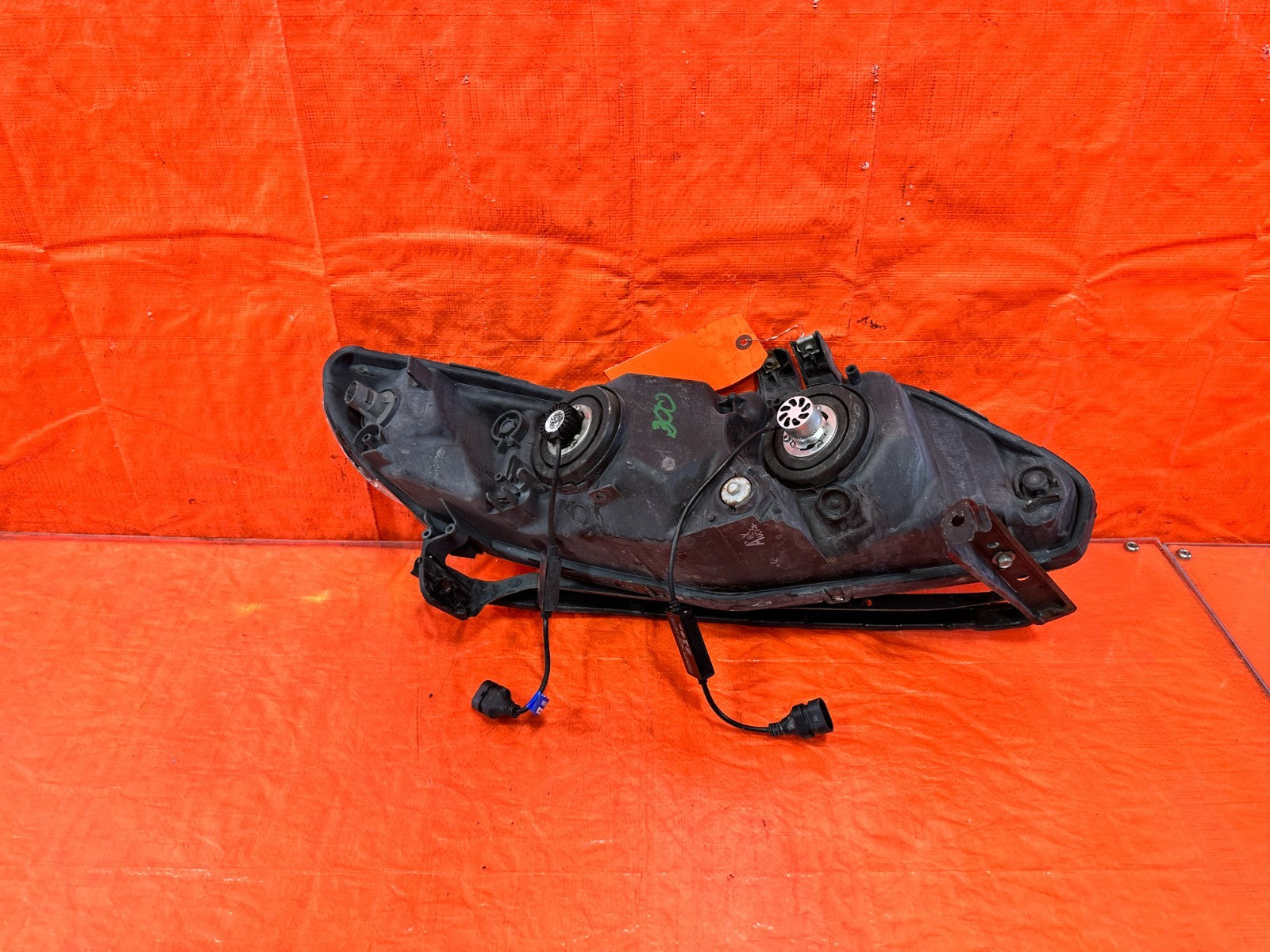 06 08 HONDA CIVIC SEDAN   LEFT HEADLIGHT HEADLAMP W/ BRACKET COMPLETE OEM #3006