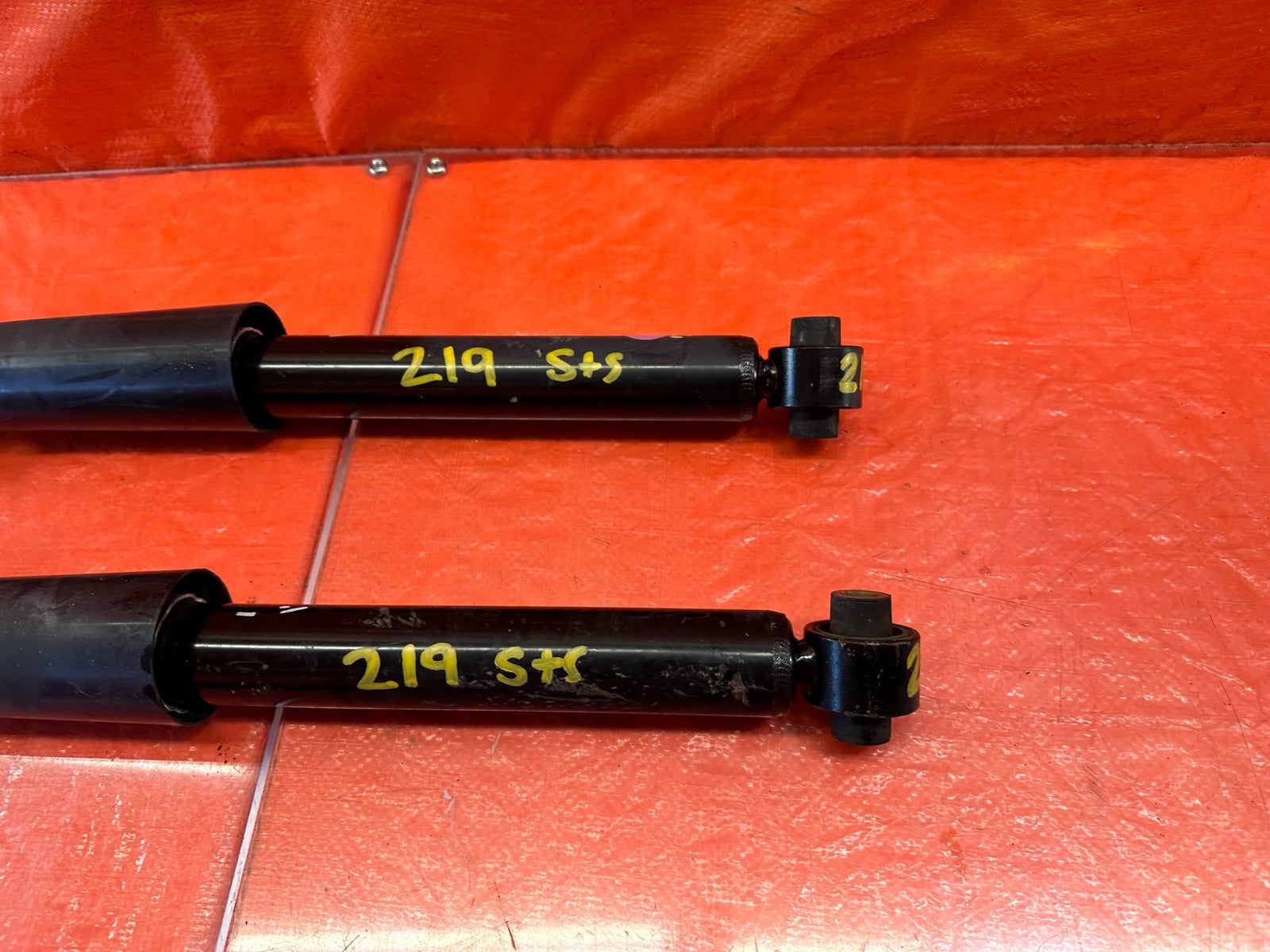 13 16 HYUNDAI GENESIS COUPE   LEFT AND RIGHT REAR SHOCK ABSORBERS SHOCKS OEM 2195