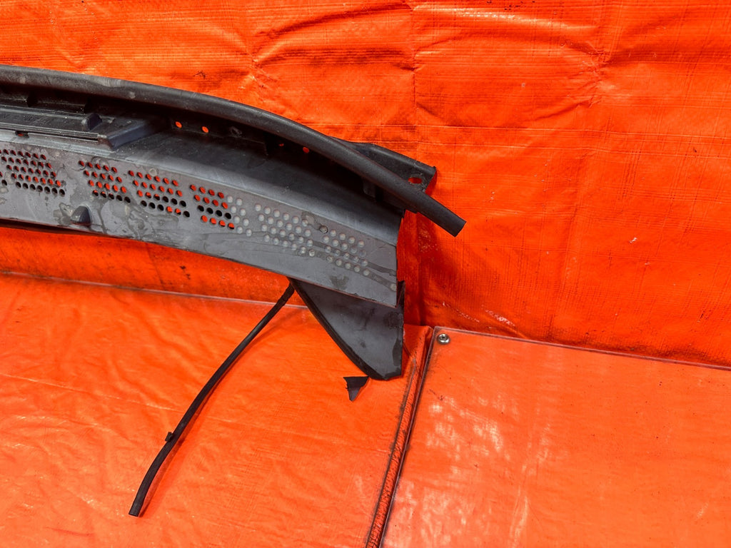 06 11 HONDA CIVIC SI 2D COUPE   100% COMPLETE WINDSHIELD WIPER COWL TRIM OEM 3071