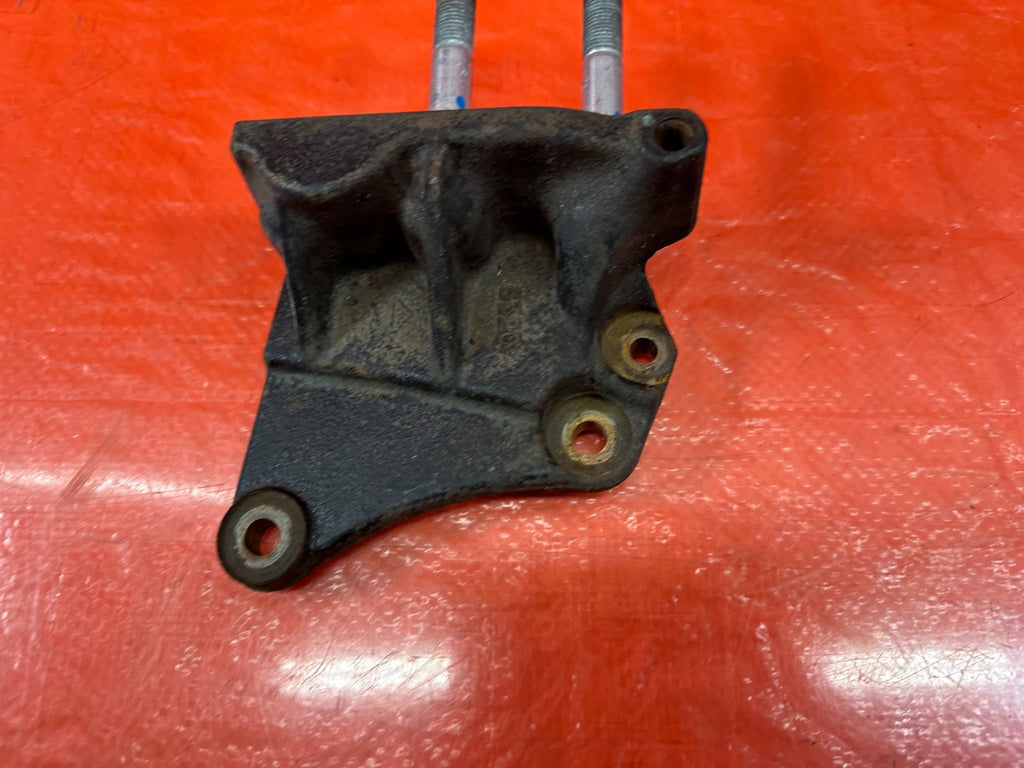 08 15 LANCER EVOLUTION X EVO 10   ENGINE MOTOR POST MOUNT MOUNTING BRACKET 4B11T5