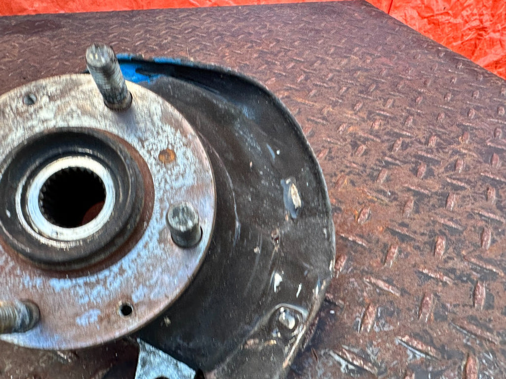 88 89 HONDA CRX   DRIVER LEFT FRONT SPINDLE KNUCKLE HUB   OEM FACTORY #2773