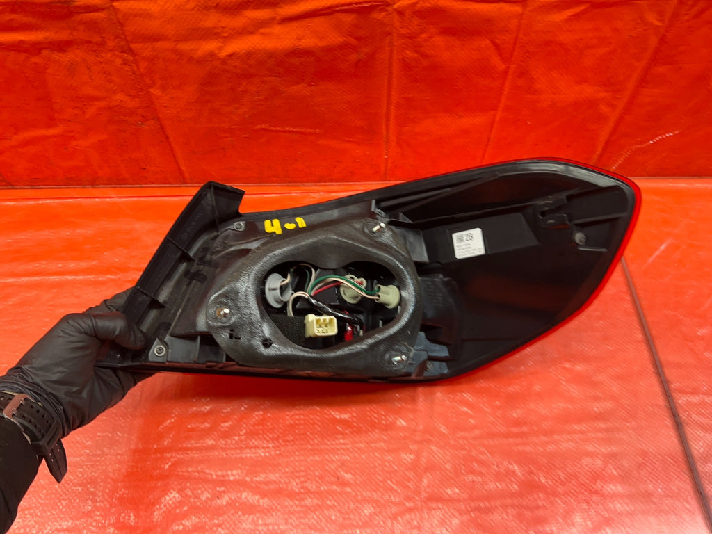 15 21 SUBARU WRX & STI   DRIVER LEFT   TAIL LIGHT LAMP   OEM FACTORY #1709