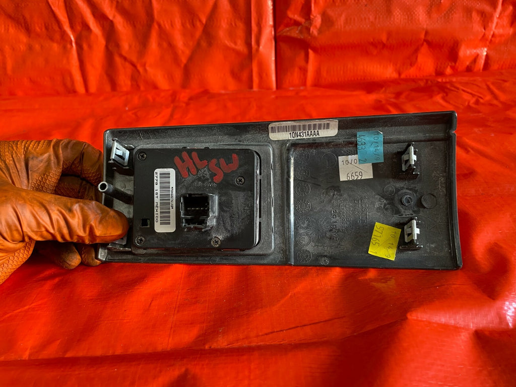 2010 10 DODGE GRAND CARAVAN   HEADLIGHT HEADLAMP SWITCH W/ TRIM   OEM OE3