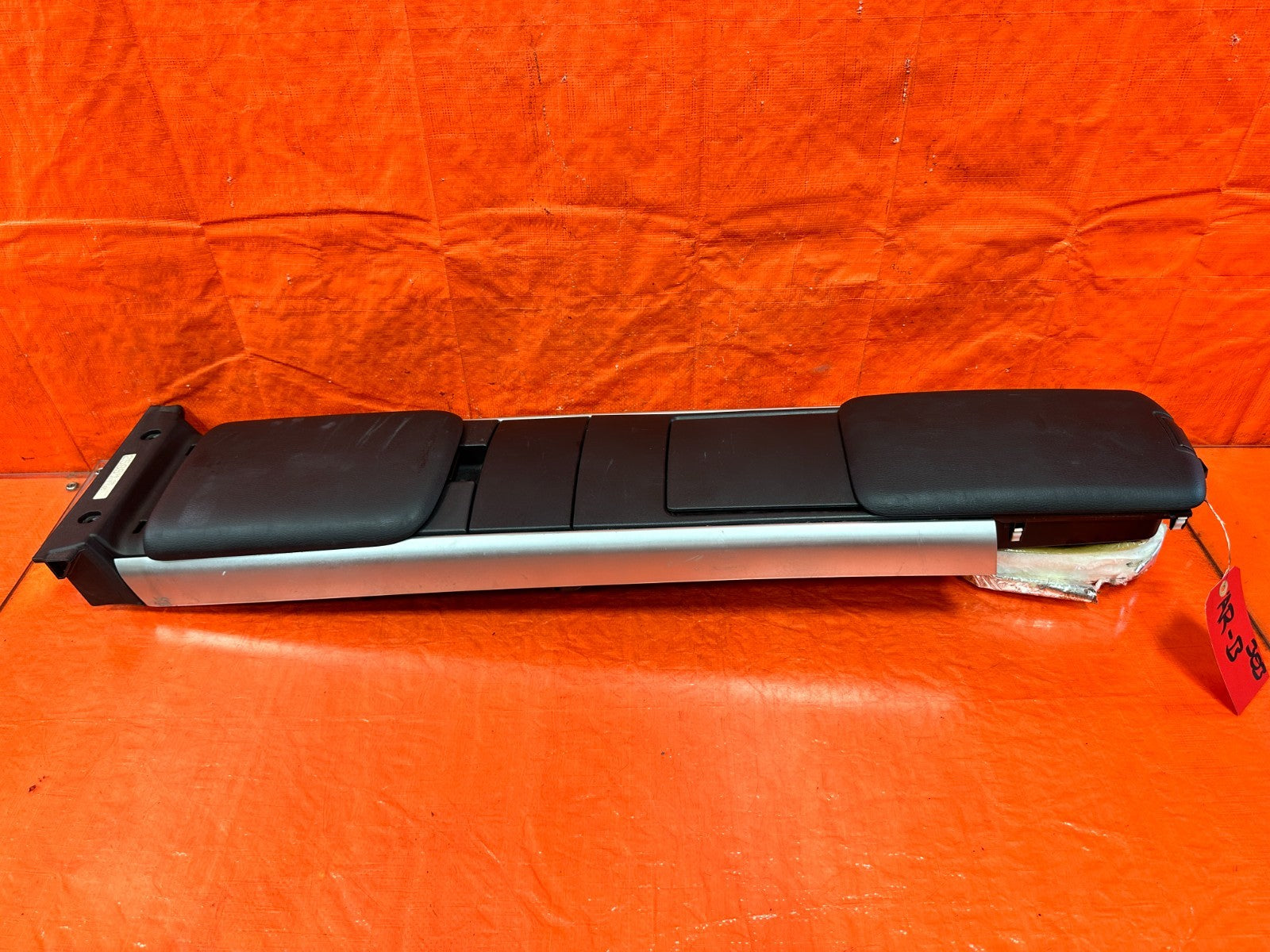 09 11 MAZDA RX8 RX 8   ARM REST / CENTER CONSOLE STORAGE COMPARTMENT   OEM 3030