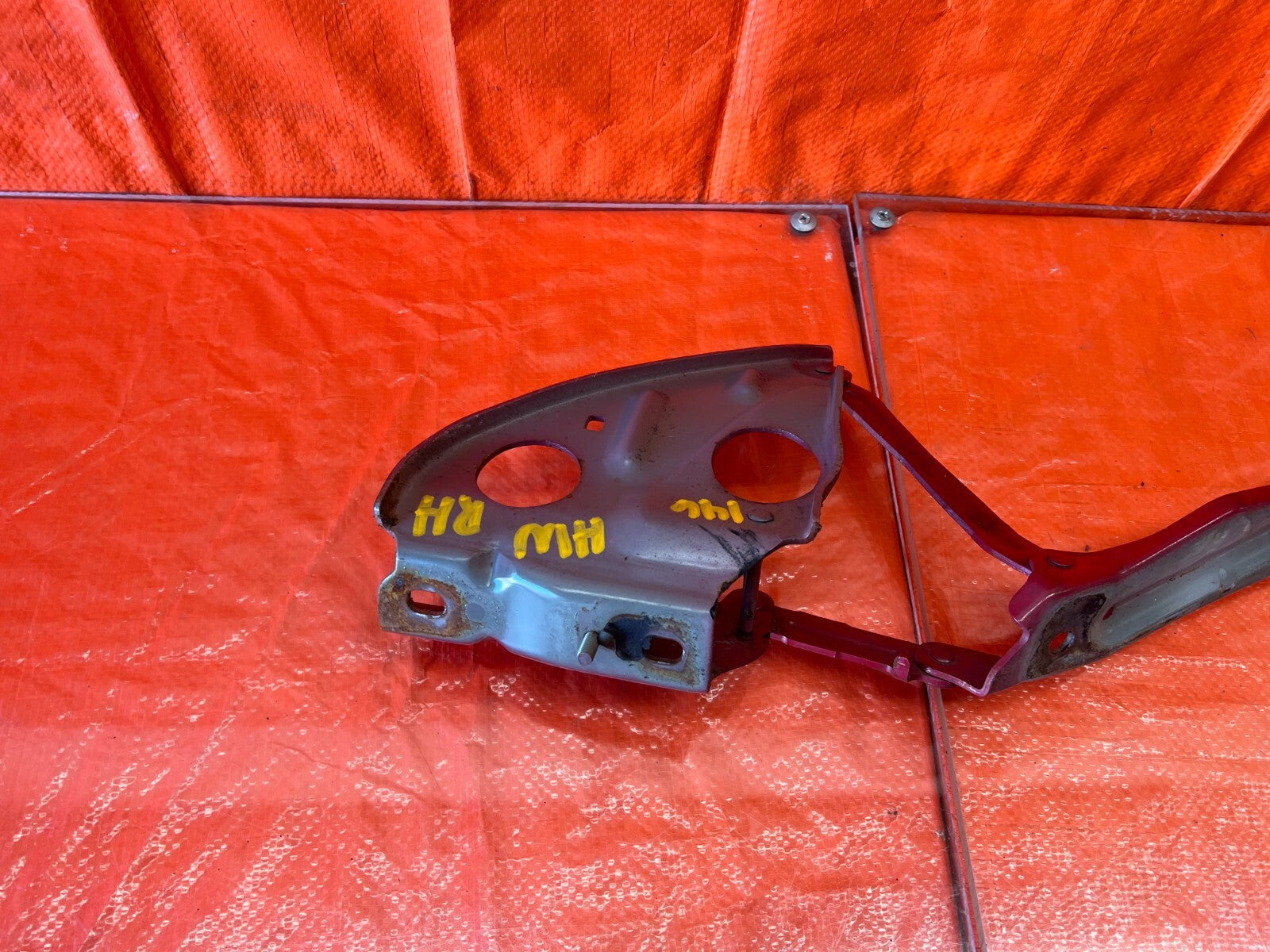 93 97 HONDA DEL SOL   TRUNK HATCH LATCH   PASSENGER RIGHT   TRUNK HINGE OEM #1468