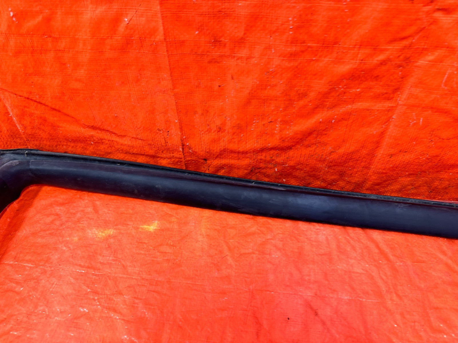 10 16 HYUNDAI GENESIS COUPE   RIGHT DOOR UPPER WEATHER STRIP SEAL OEM #2994