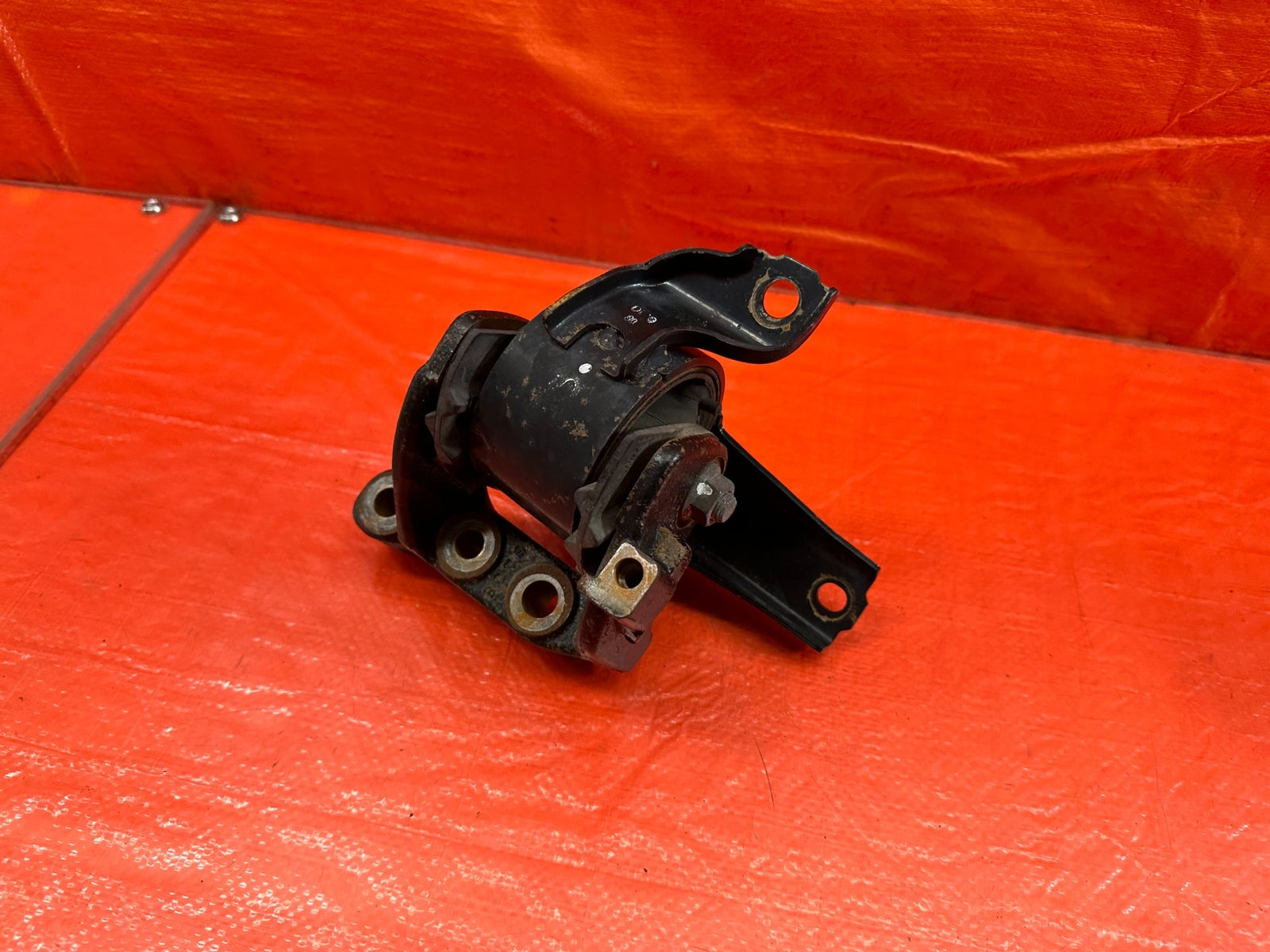 08 15 LANCER EVOLUTION X EVO 10 MR   RIGHT ENGINE MOTOR MOUNT W/ BRACKET OEM 21411