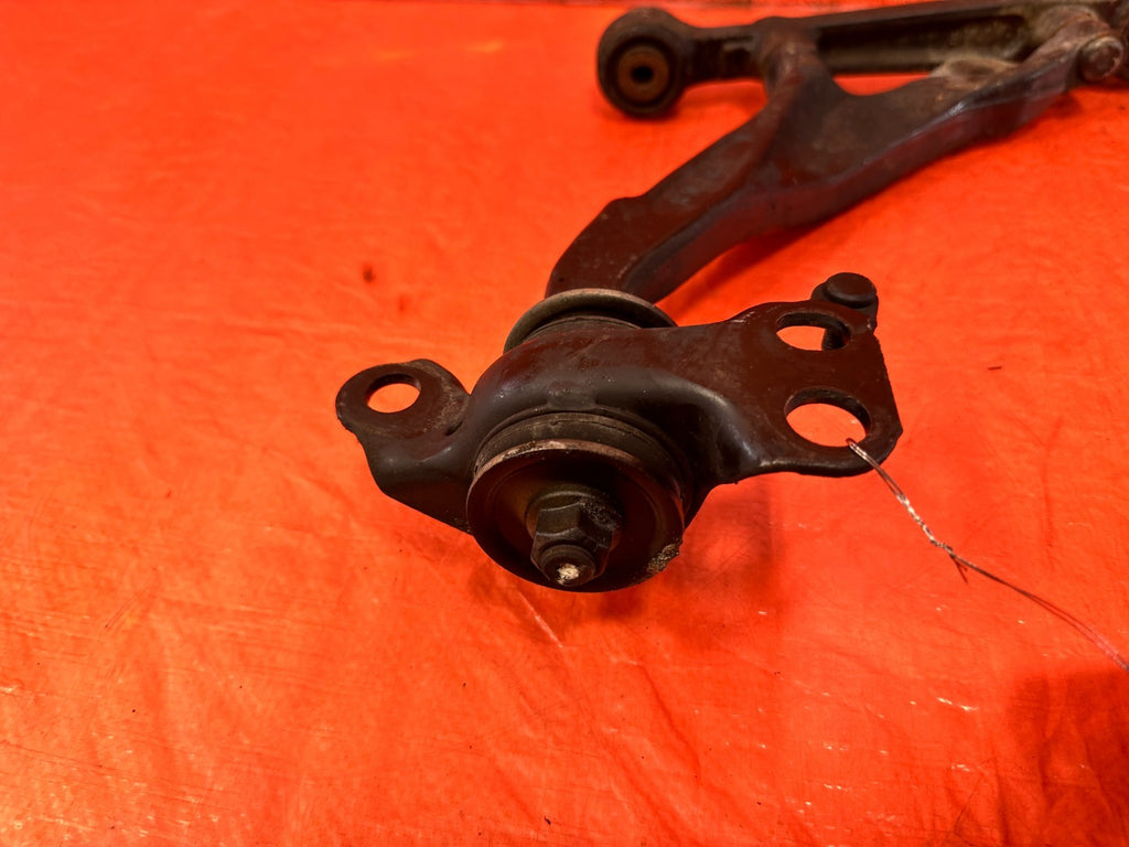 92 95 HONDA CIVIC   PASSENGER RIGHT FRONT LOWER CONTROL ARM   OEM #3272
