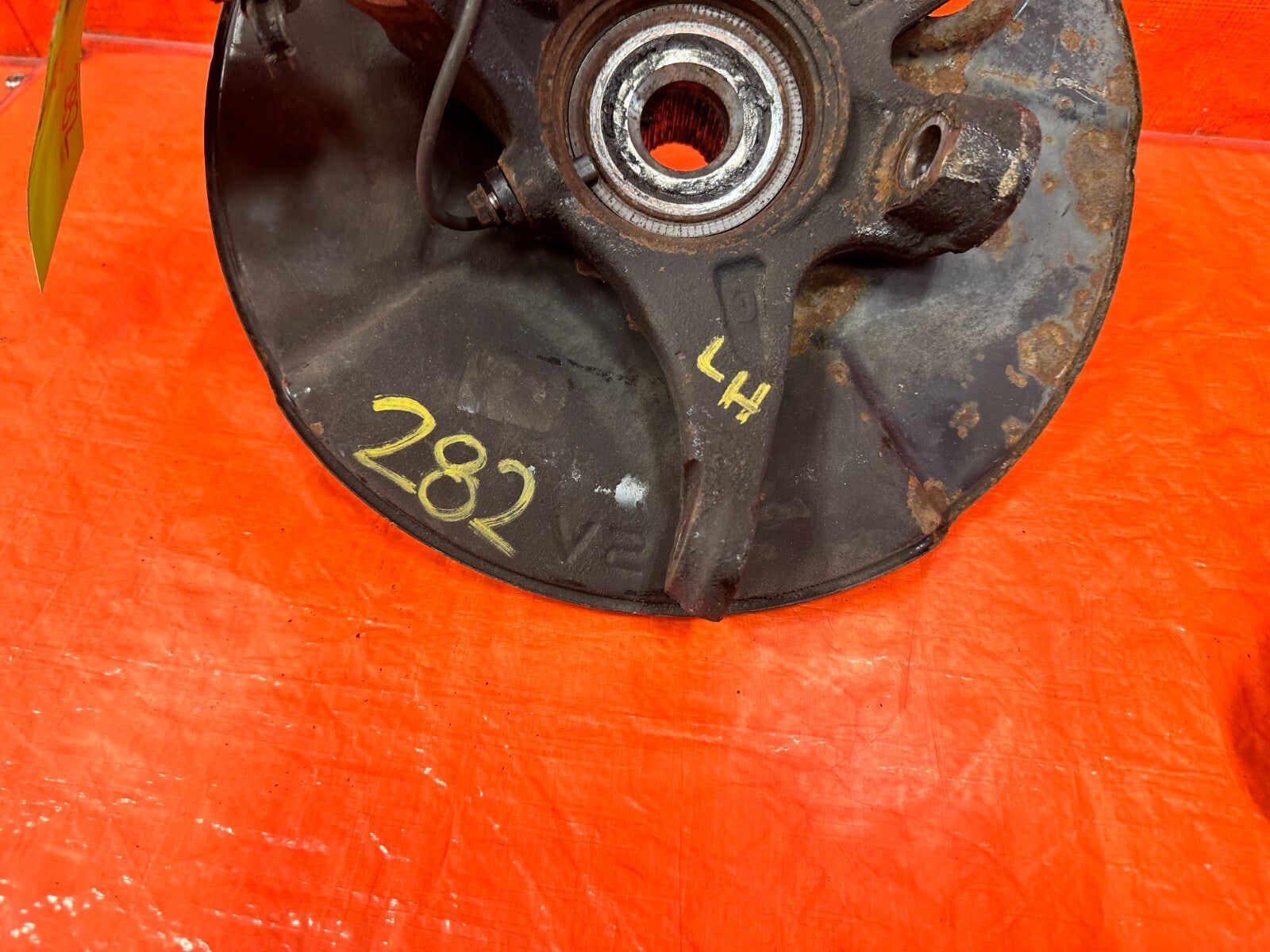 06 11 HONDA CIVIC SI   DRIVER LEFT FRONT SPINDLE KNUCKLE HUB 36MM   OEM OE #28211