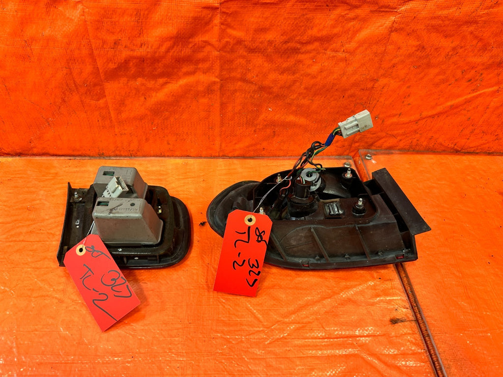 92 95 HONDA CIVIC   2D COUPE   RIGHT   INNER AND OUTER TAIL LIGHT LAMP   OEM 3278