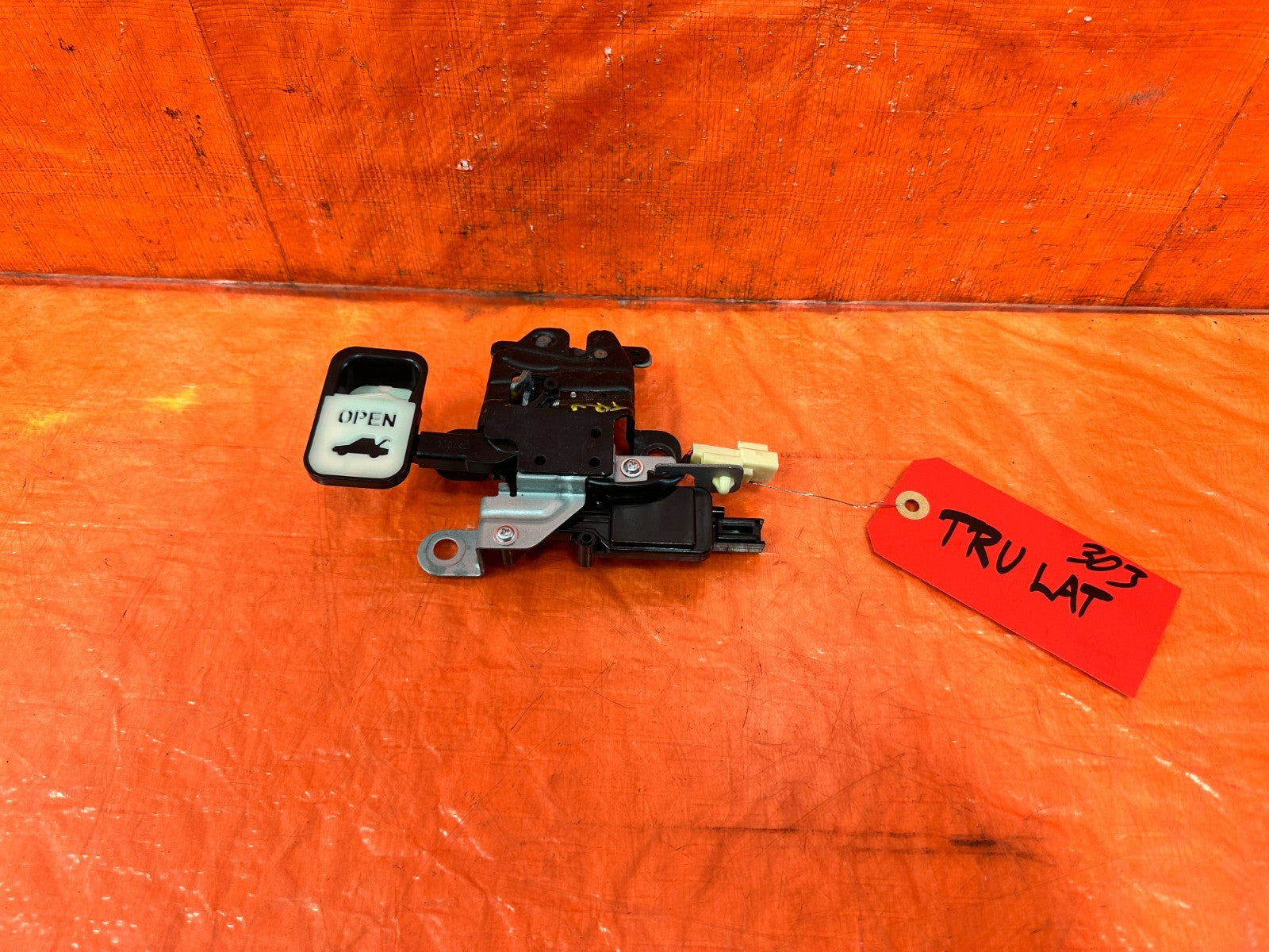 09 11 MAZDA RX8 RX 8   TRUNK LID LATCH LOCK ACTUATOR   OEM FACTORY #3030