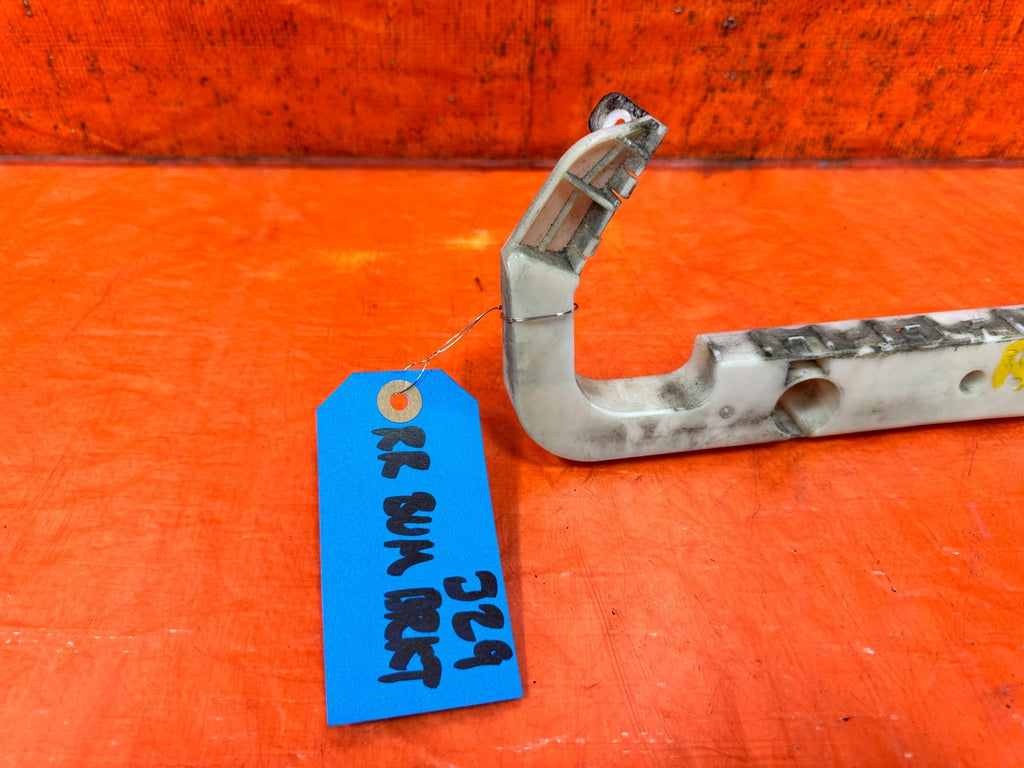 2009 2015 INFINITI Q60 G37 CONVERTIBLE REAR BUMPER SIDE BRACKET MOUNT RIGHT #3291