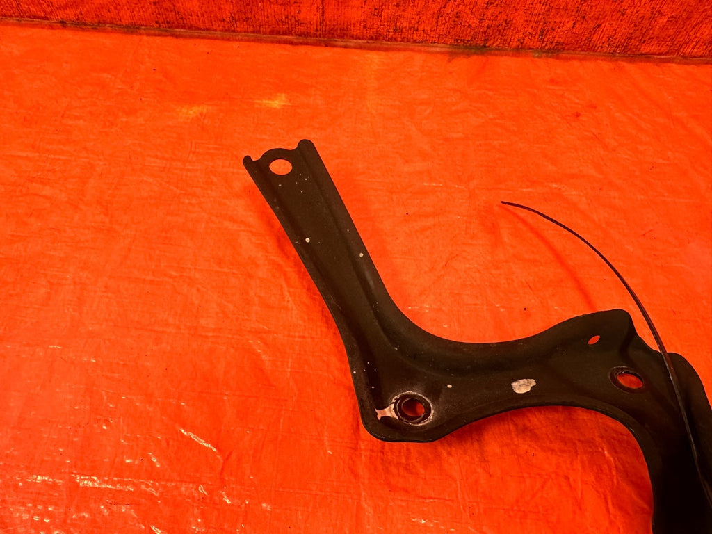 92 96 HONDA PRELUDE   LEFT & RIGHT  STEERING RACK BRACKET   OEM FACTORY #3238